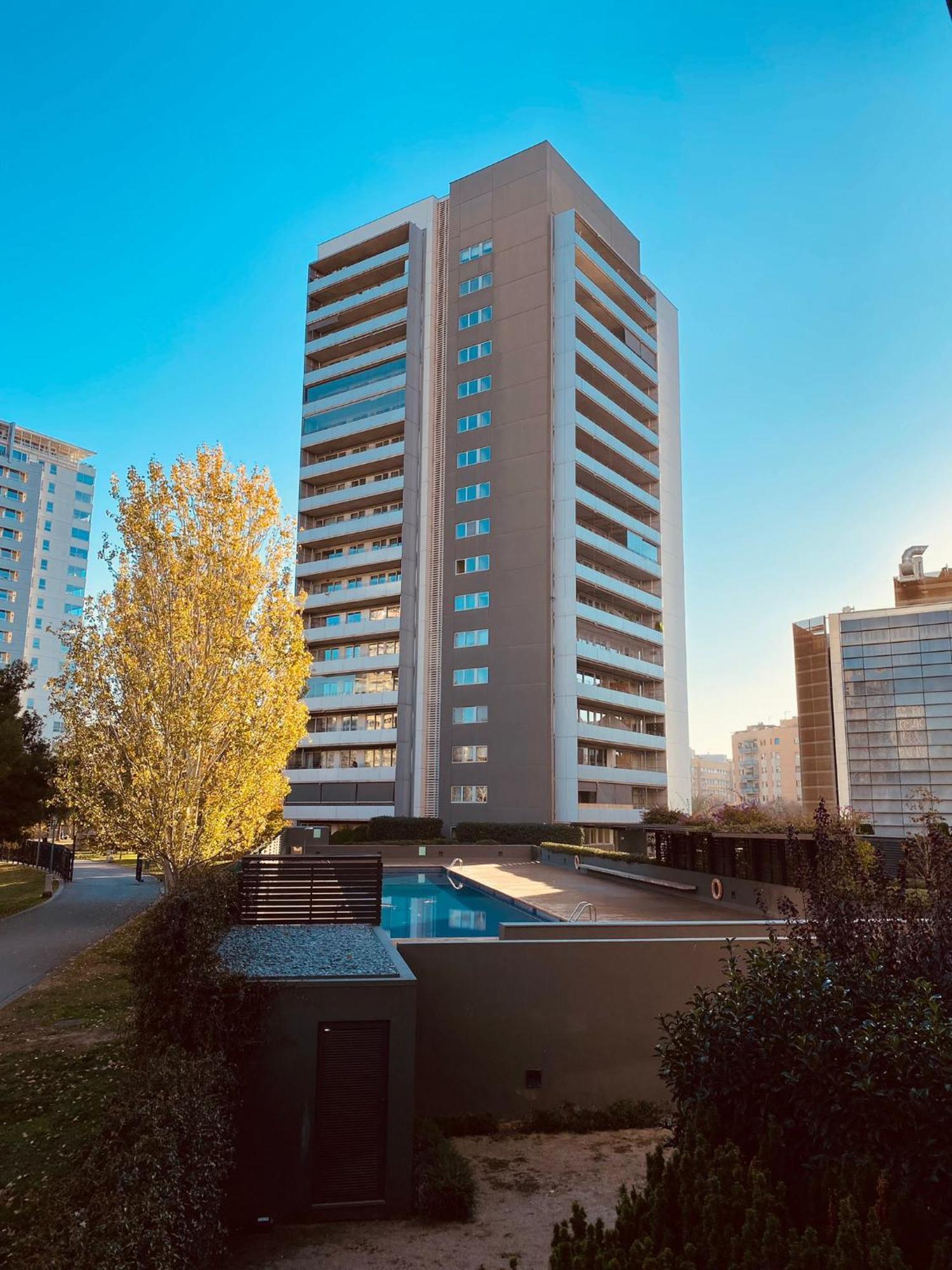 Appartement Bright & Fully Equipped 2br Apartment, 3 Min From Beach, Surrounded By Parks Barcelona