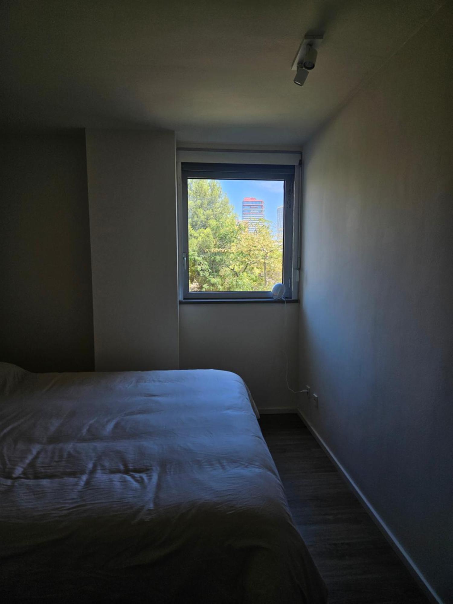 Bright & Fully Equipped 2br Apartment, 3 Min From Beach, Surrounded By Parks