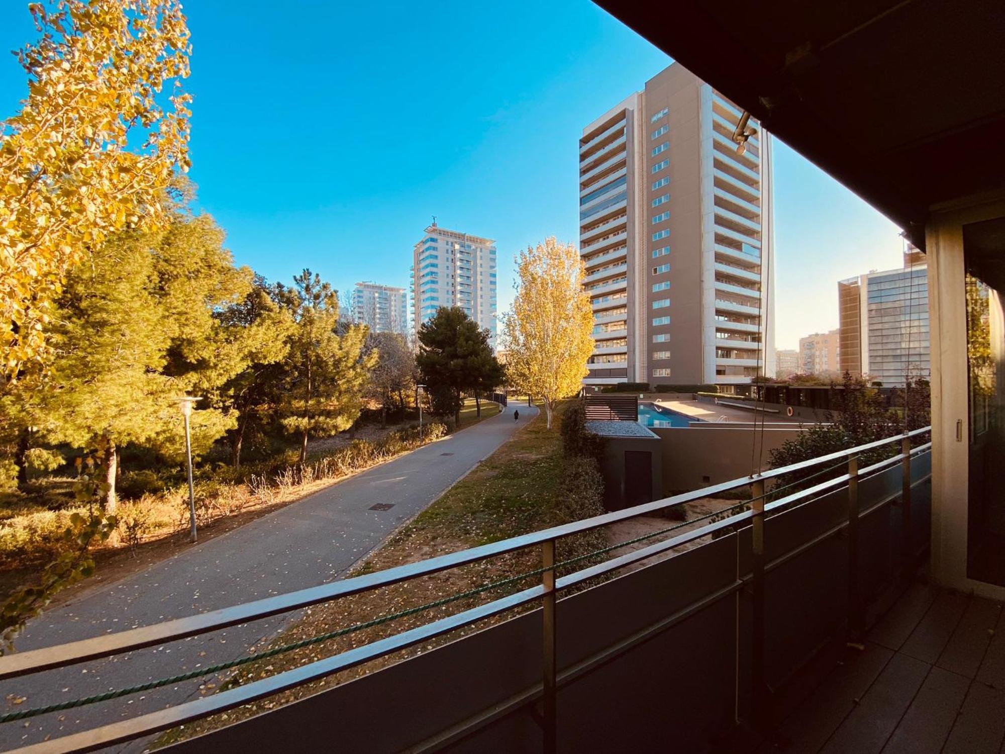 Bright & Fully Equipped 2br Apartment, 3 Min From Beach, Surrounded By Parks * Barcelona